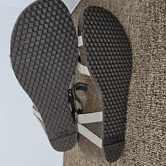 Teva Taupe Leather Ysidro Universal Wedge Style Sandals Shoes Sz 7 Womens - Picture 5 of 8